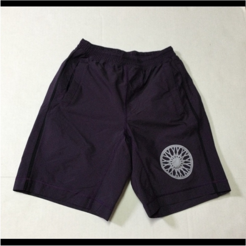 Lululemon Athletica X Soulcycle
Shorts Small